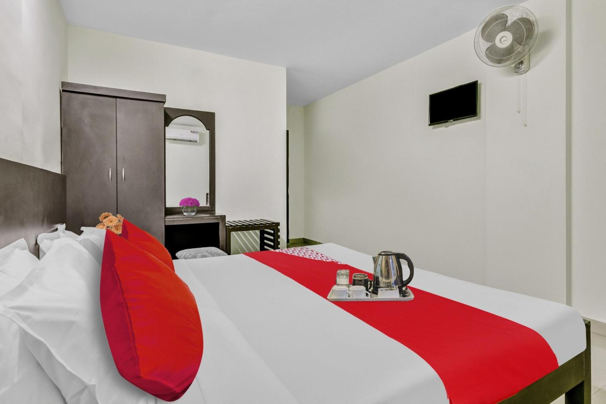 Hotel O Kalapurackal Residency 提喀迪 外观 照片