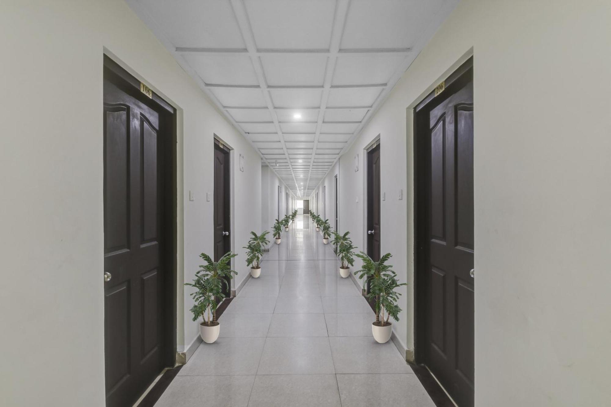 Hotel O Kalapurackal Residency 提喀迪 外观 照片